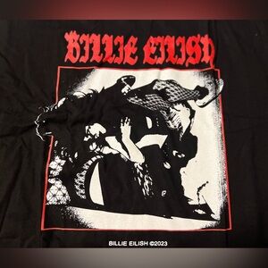 Billie Eilish Short Sleeve NWT Graphic Print Music Tshirt Size Medium 2023